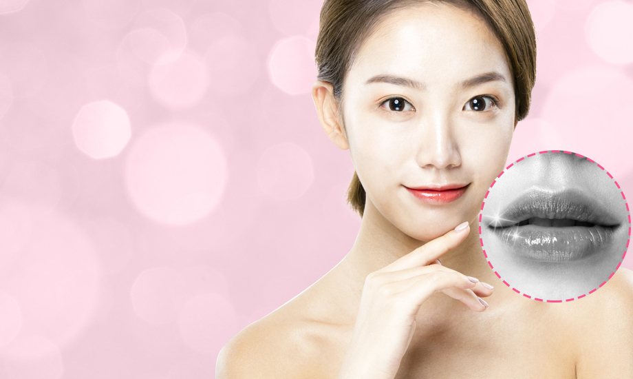 블러썸입꼬리 모델과 입술 확대 사진